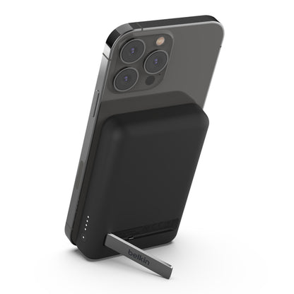 Belkin boostcharge magnetic wireless power bank 5k with stand